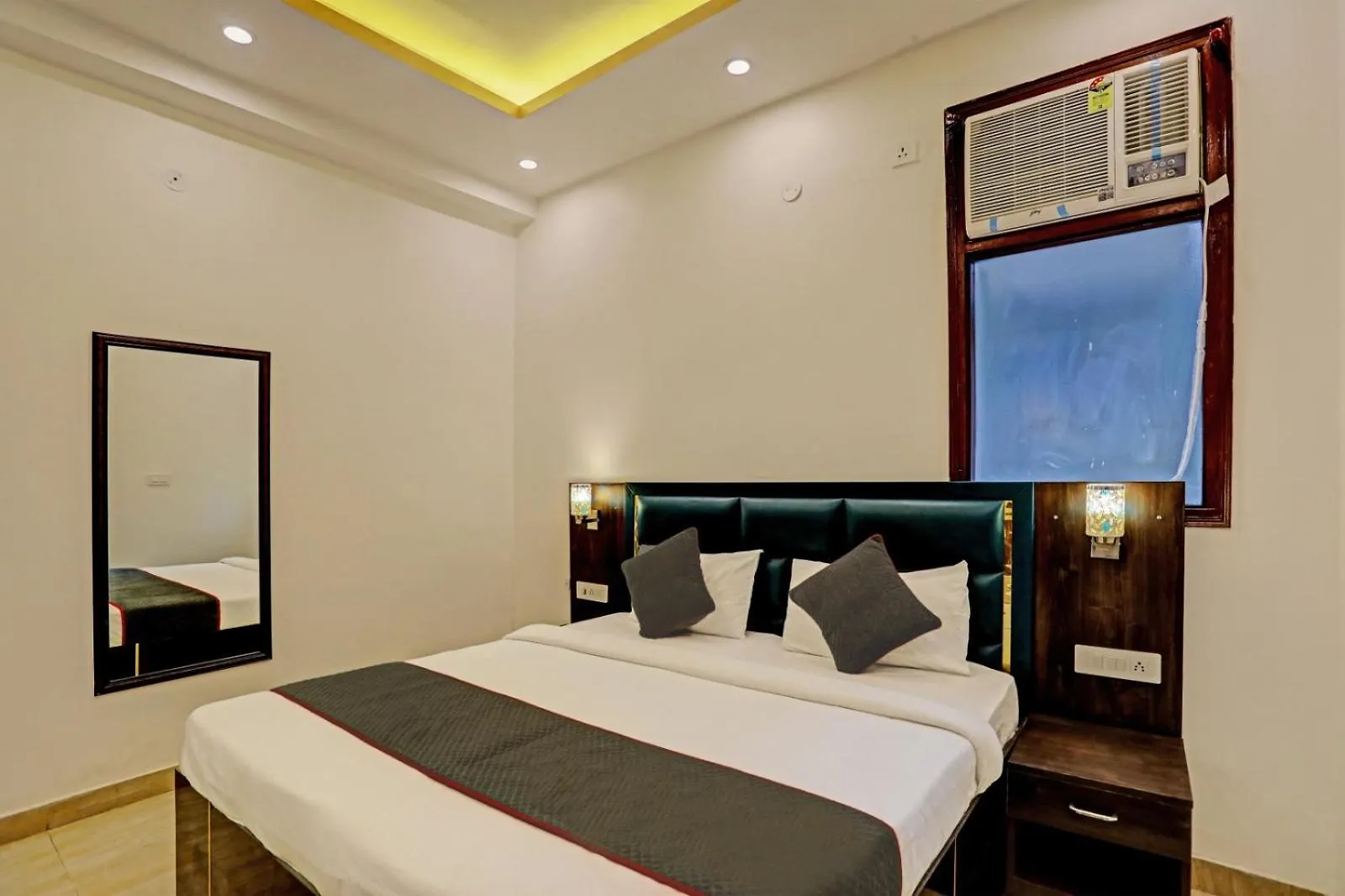 Hotel Rose Park New Delhi