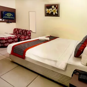 Airport Hotel Edge Home Stay Hotel